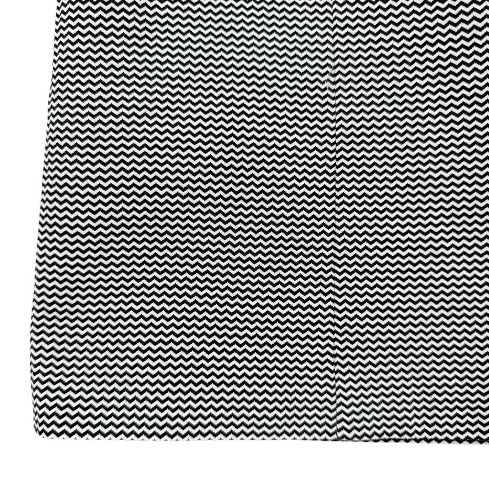 Cento X Cento Black & White Pleated Invisible Zip Chevron Print Mini Skirt - Picture 3 of 5